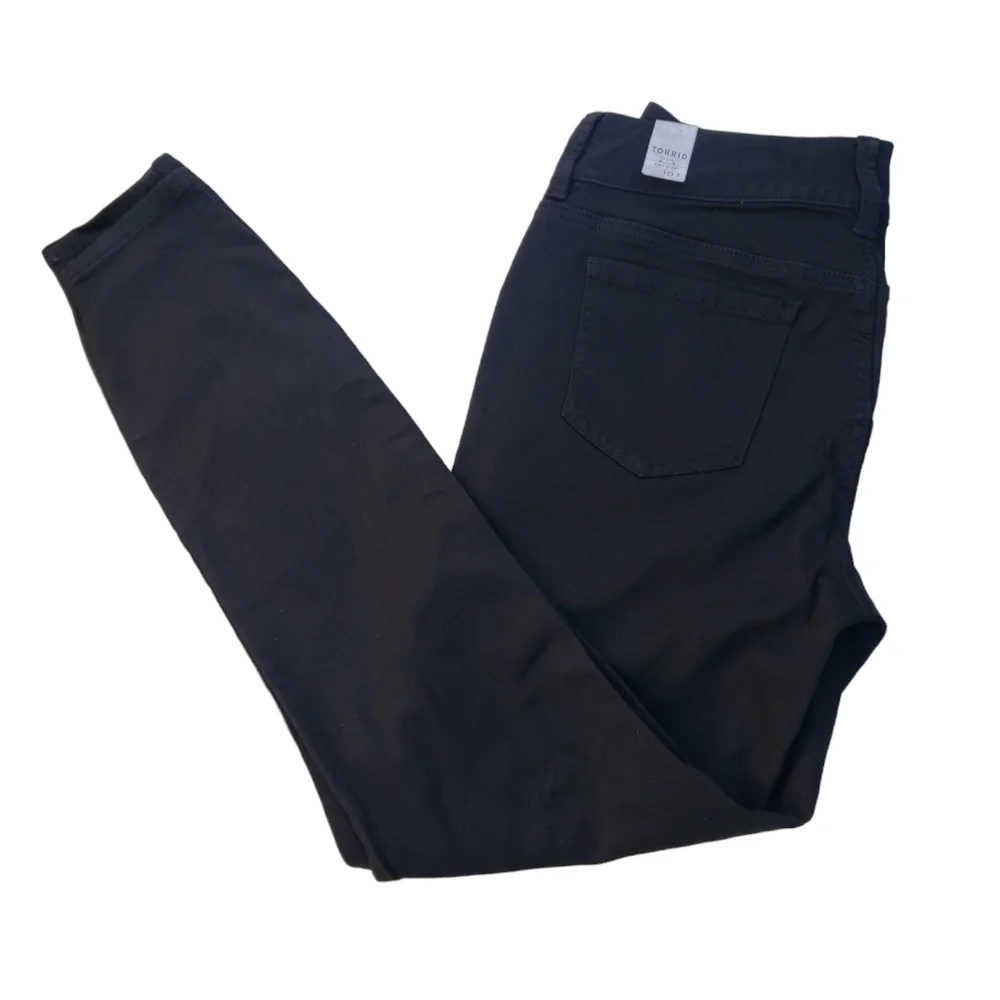 NWT Torrid Womens Black Denim Jegging Jeans Size 10T